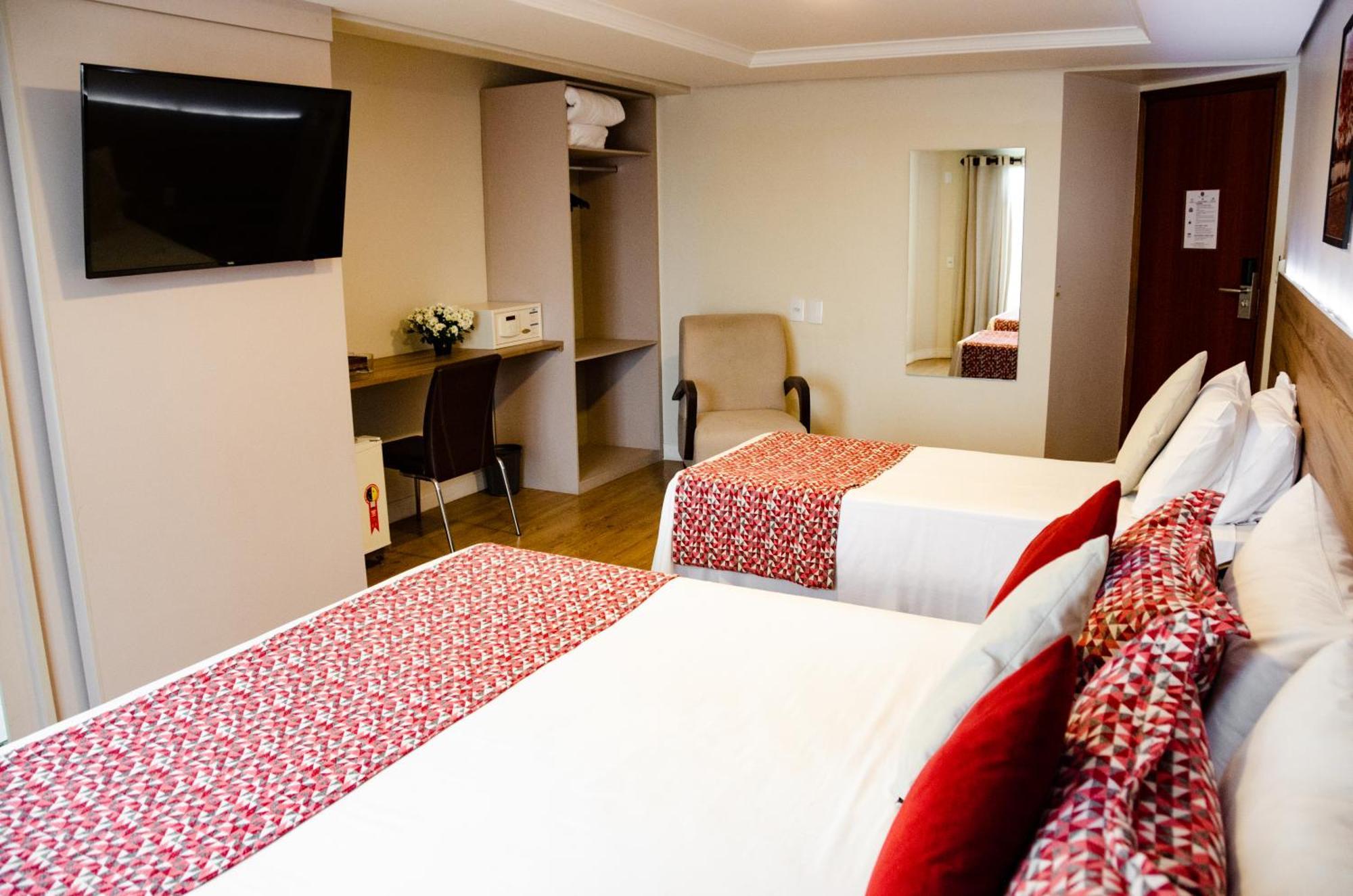 Hotel Ferraz Pouso Alegre Εξωτερικό φωτογραφία