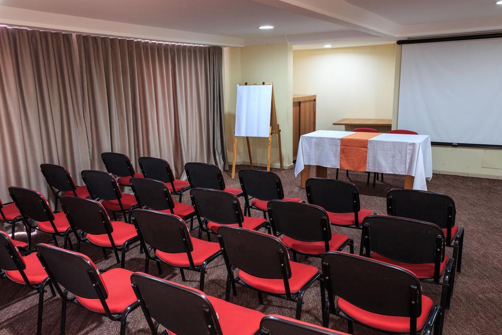 Hotel Ferraz Pouso Alegre Εξωτερικό φωτογραφία