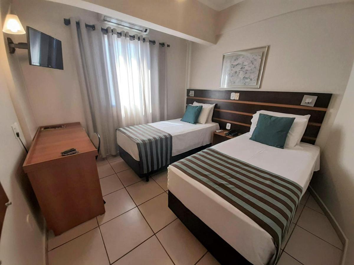 Hotel Ferraz Pouso Alegre Εξωτερικό φωτογραφία